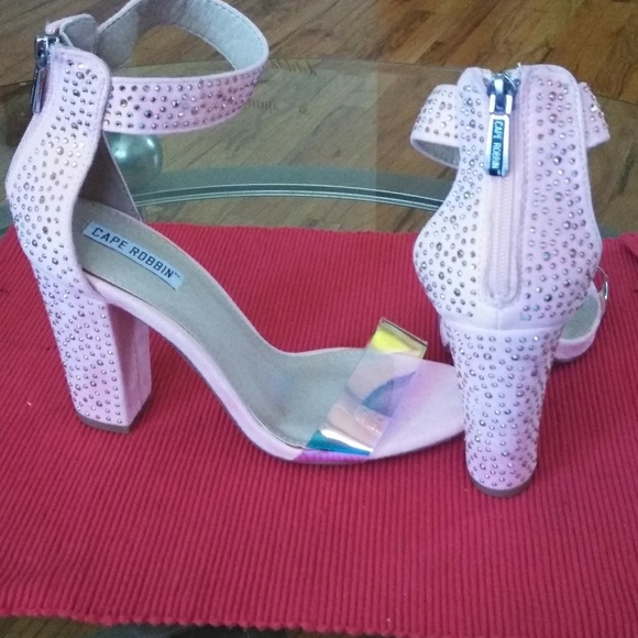 heels - Picture 2 of 2